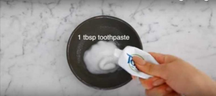 Използвай четка за зъби и тази съставка, за да се отървеш от черни точки напълно! 7