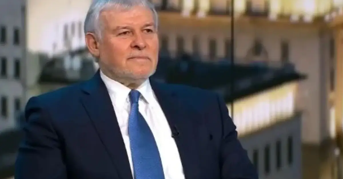 Край на една ера: Румен Христов напуска лидерския пост в СДС Край на една ера: Румен Христов напуска лидерския пост в СДС