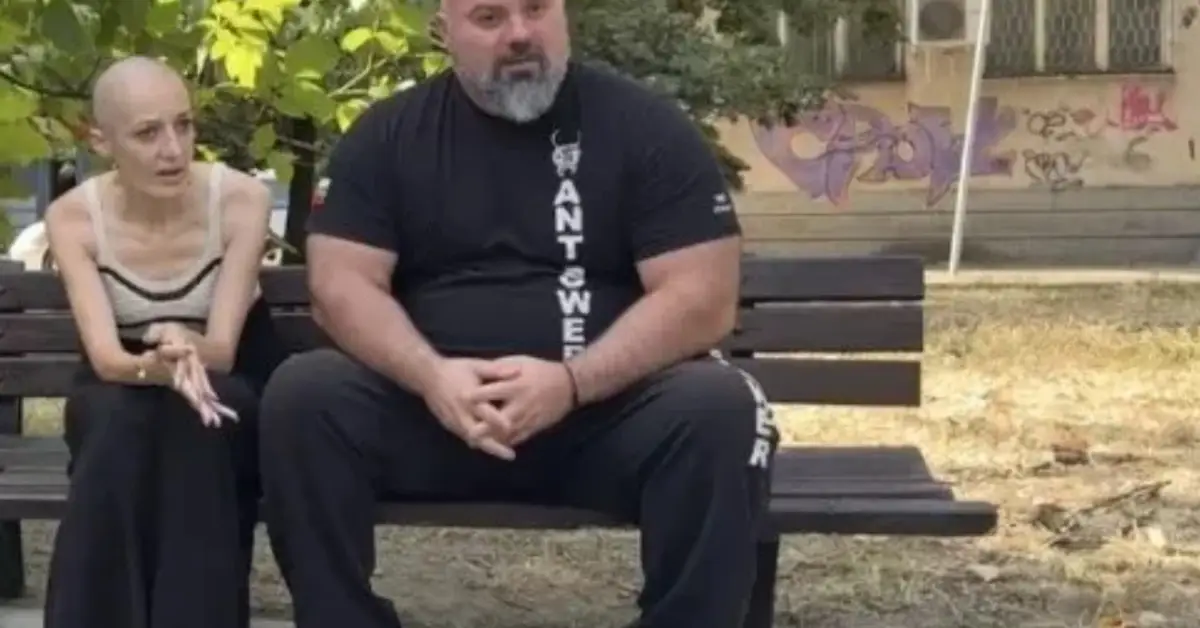 „Имам нужда от време за децата си“: Хиляди се обединиха в битката на 30-годишната Вики „Имам нужда от време за децата си“: Хиляди се обединиха в битката на 30-годишната Вики