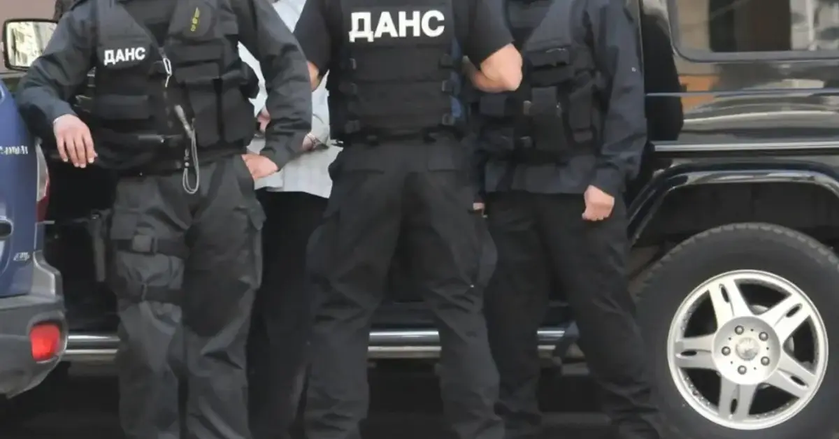ДАНС неутрализира мощен GPS заглушител в София: Засегнати са сигнали към самолети и летището ДАНС неутрализира мощен GPS заглушител в София: Засегнати са сигнали към самолети и летището