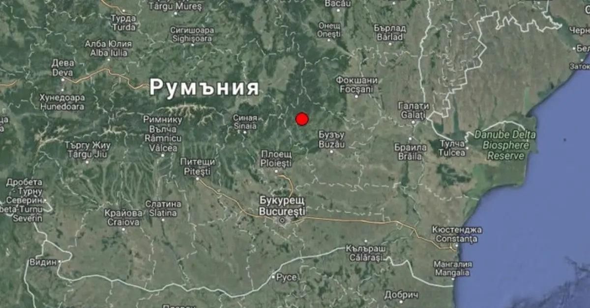 Земетресение с магнитуд 4,1 разлюля Вранча тази сутрин Сателитна карта на Румъния с червена точка, отбелязваща местоположение в района на град Бузъу.