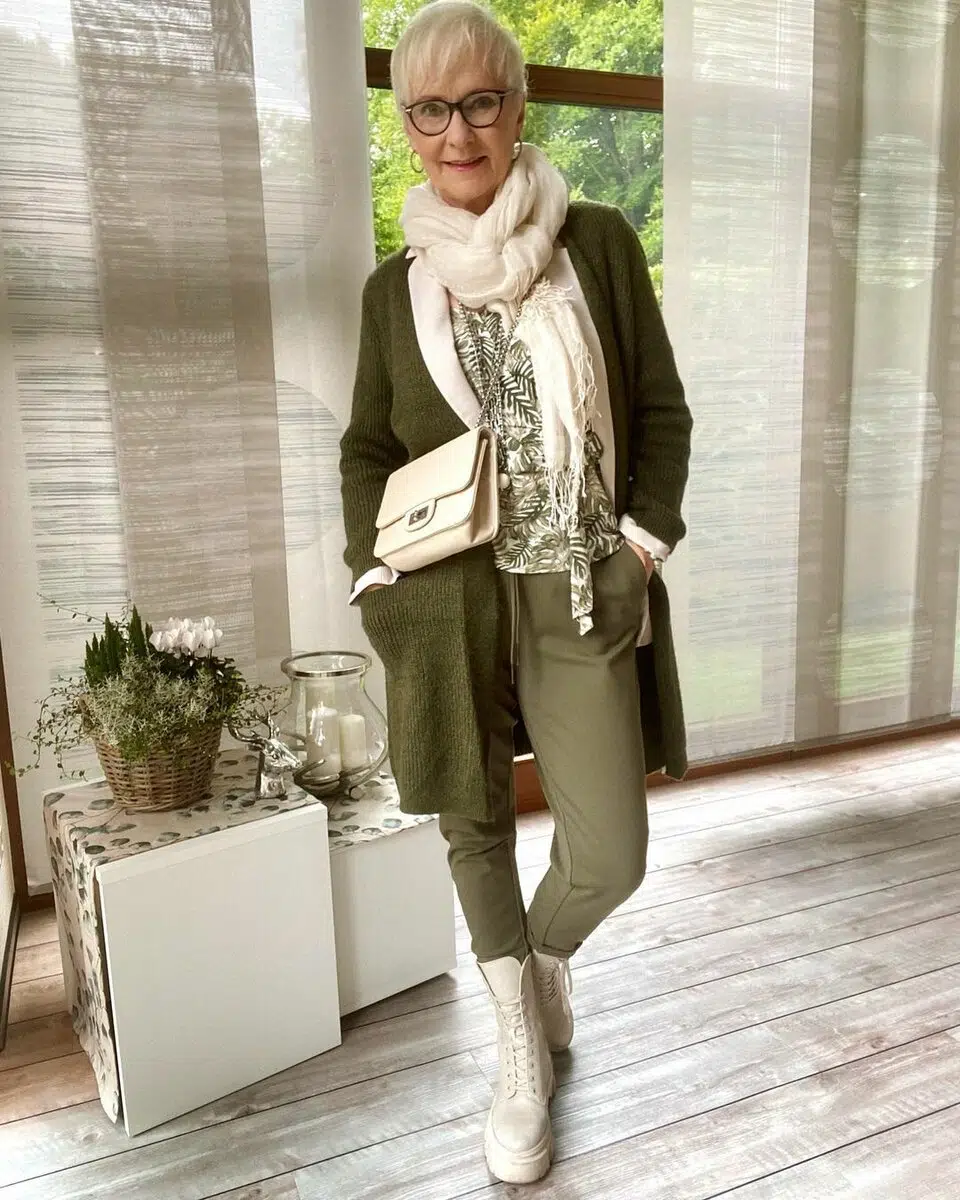 Не пенсионерка, а пенсионирана дама: 10 удобни визии за пролетта от 60-годишен моден блогър от Германия 9