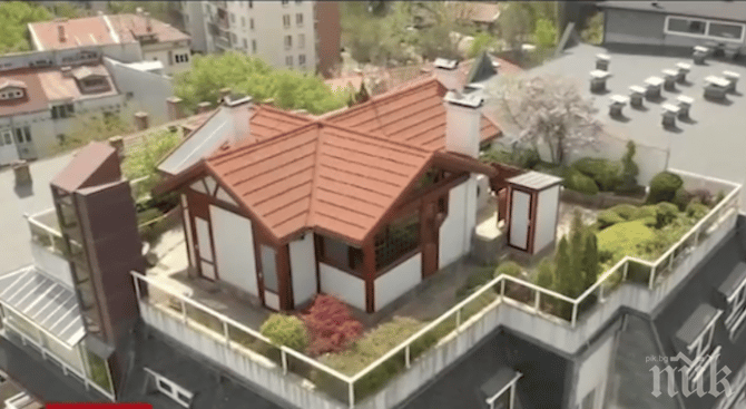 Столичен пишман-"баровец" си построи къща с грамаден двор и асансьор на покрива на жилищна сграда 2