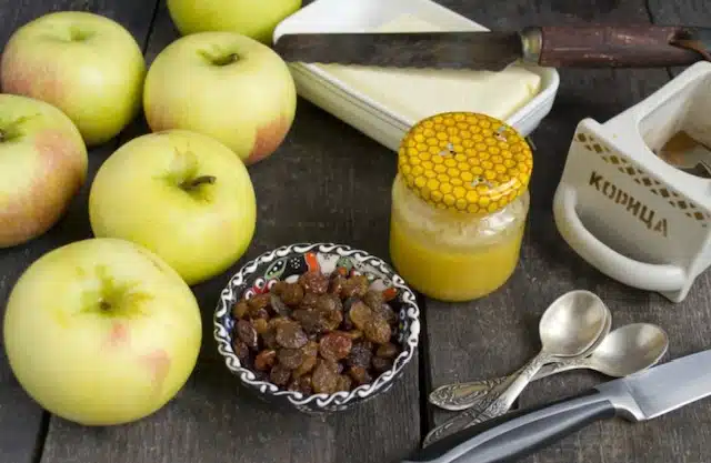 Отслабване с печени ябълки и канела: Вкусен и здравословен подход 1
