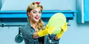 Суеверия за миенето на съдове в чужди домове 4
