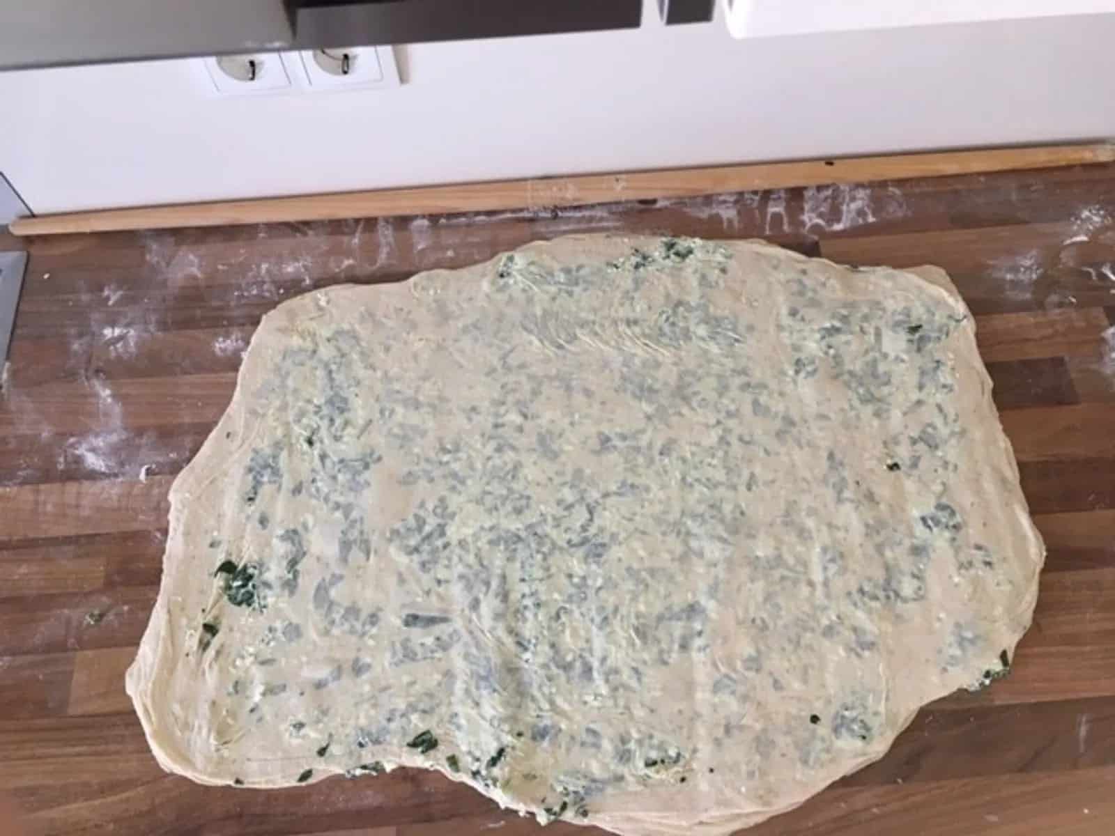 На село й викат Влашка баница, а на вкус е като тутманик – майсторлъшки специалитет за майсторки в кухнята: 2