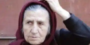 Според близки на Баба Ванга, тя не е спирала да им помага въпреки че не е на този свят 9