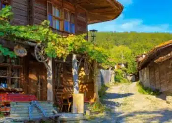 Тези 5 планински селища в България очароват с тишина и гледки (СНИМКИ) 4