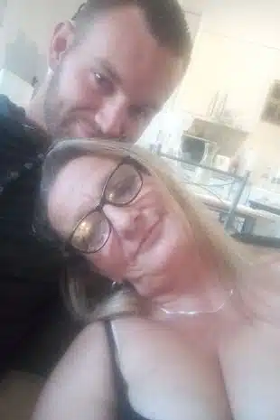 Мнозина ги мислят за майка и син, а те са влюбена двойка, за която възрастта е просто цифра 2