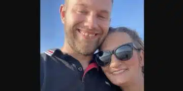 Мнозина ги мислят за майка и син, а те са влюбена двойка, за която възрастта е просто цифра 1