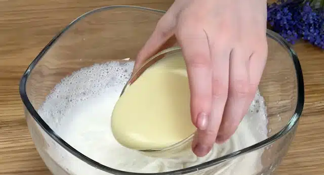 Бърза и лесна рецепта с три продукта, готова само за 5 минути 4 Бърза и лесна рецепта с три продукта, готова само за 5 минути 4