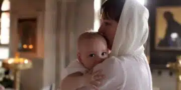 Има хора, които категорично не могат да бъдат кръстници на детето, всичко, което трябва да знаете: 15