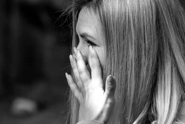 Дъщеря ми се сърди ,че родих второ дете. Въобще не се разбираме 1 Дъщеря ми се сърди ,че родих второ дете. Въобще не се разбираме 1