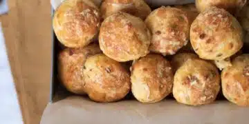 Мания сред домакините - вкусни гужери с кашкавал, лесно се правят, бързо се хапват 5