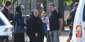 Майката на Алексей Петров, брат му – Огнян, приближеният му– Марчело Джотолов дойдоха за последно сбогом с бившата барета 2