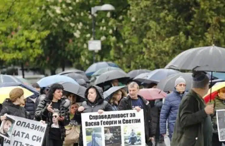 Хора, които изгубиха своите близки в катастрофи, излизат на национален протест! 1