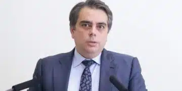 Министър Асен Василев направи важен коментар за всички българи, свързан с приемане на еврото! 9