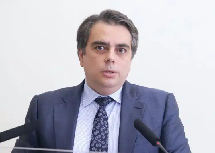 Министър Асен Василев направи важен коментар за всички българи, свързан с приемане на еврото! 1