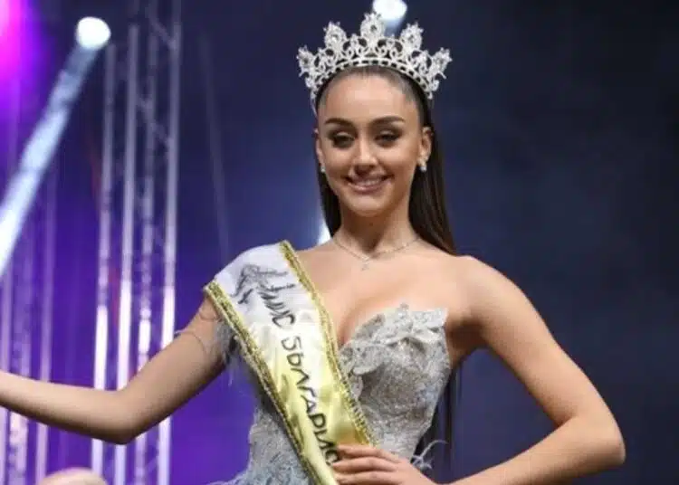 17 годишната „Мис Варна“ Елизабет Кравиц е и новата „Мис България!" 1