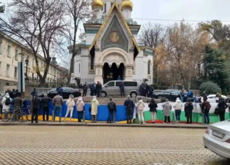 Руската църква в град София затваря врати за посетители, обвиняват българската страна! 1