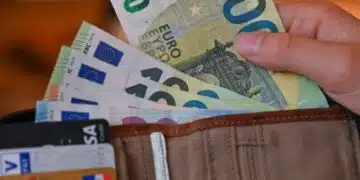Правителството планира: Влизаме в еврозоната на 1 януари 2025 година! 8