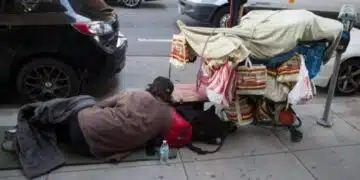 Немски журналист написа ромна прекарвайки дълого време при бездомни хора 3