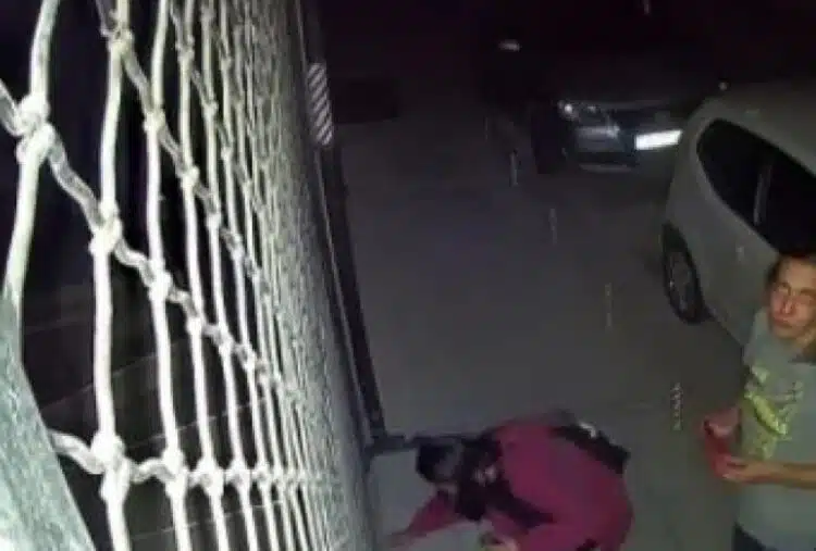 Някой може ли да разпознае тези двамата от снимката?! Направили са нещо много грозно! ВИДЕО 1