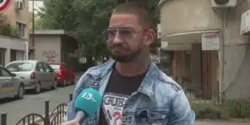 Мъж търси изгубения си портфейл – остана без документи и пари, взела го е жена! 14