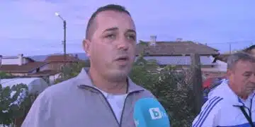 Има ли полицейско насилие? Мъж сподели, че униформен му е посегнал! СНИМКА 9