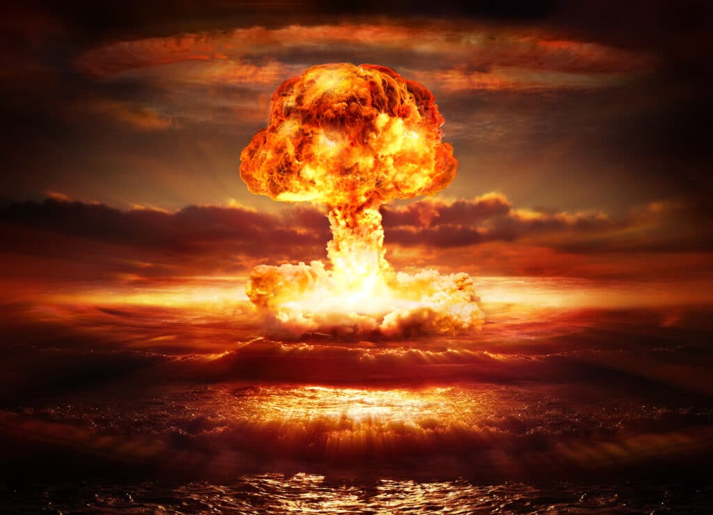 Експерт със ценни съвети за това как да оцелеем при ядрен взрив, анализира всички документи и каза какво да правим 8