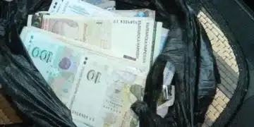 Бургаската полиция издирва собственик на намерена сума пари в двор на магазин 1