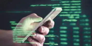 Варненец получи СМС-и от банката за преведени пари, докато е в кафето, а картата му е в джоба.. 9