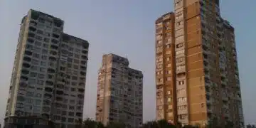 Изчислиха колко годишни заплати ни трябват, за да си купим жилище в Пловдив или София и колко в ЕС 9