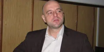 Адвокатът на Михайлов старши с първо официално изявление: възникнала е свада между него и жена му, имал е високо кръвно 14