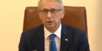Академик Денков е категоричен, че повишаването на минималната заплата ще намали неравенството ВИДЕО 11
