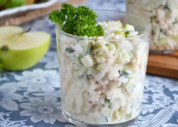 Всяка хапка е фантазия: вкусна и лесна салата с пушено пиле 1