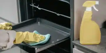 Струва стотинки, а кара тавата за печене да блести като нова! ВИДЕО 9