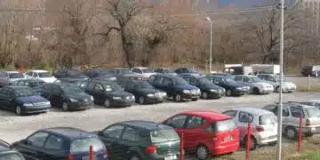 НАП продава без пари конфискуваните коли, народът търчи като луд да си купи от тях 14