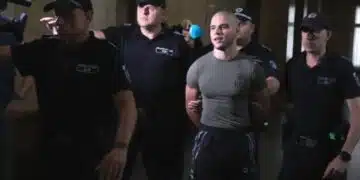 Само с един удар бащата на актрисата Луиза Григорова е бил повален на земята от прокурорския син – Васил Михайлов! 2