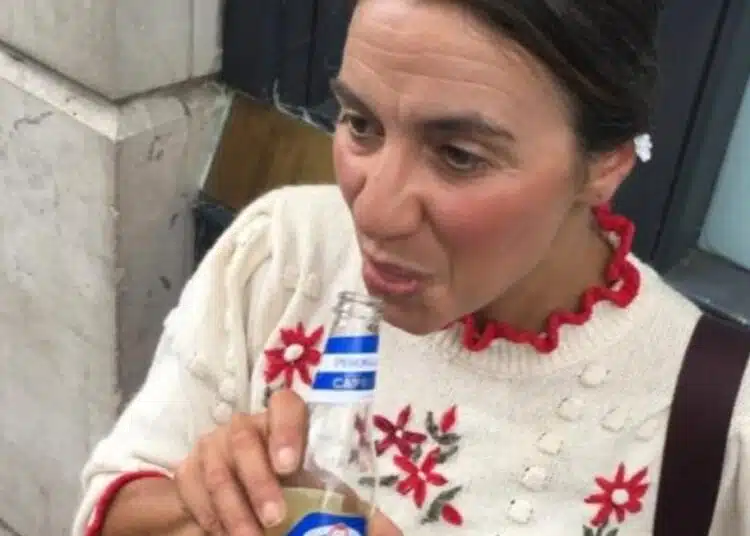 Надежда от Тризначките напомни за себе си, сподели с кого спи на пода 1