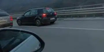Автомобил се движи в аварийната лента с цел избягване тапата на АМ „Хемус“ – СНИМКИ 12