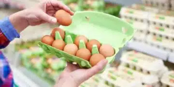 Черупката ще се отдели за секунди от яйцето: 2 съставки ще помогнат за това 12