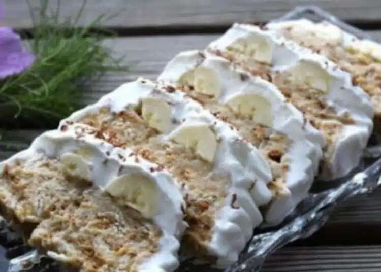 Лесна, сочна, бърза, вкусна торта с кисело мляко за 15 минути – без варене и печене! Има начин! 1