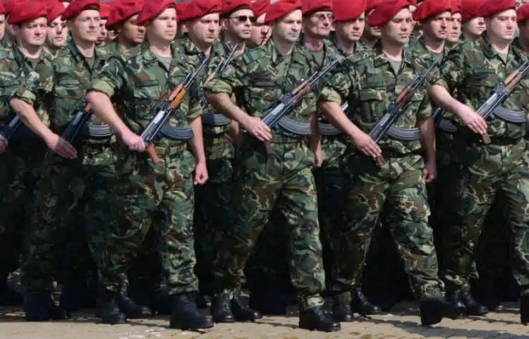 МО обмисля вариант за задължително военно обучение – налага се да се вземат извънредни мерки заради кризата в армията! 1 МО обмисля вариант за задължително военно обучение – налага се да се вземат извънредни мерки заради кризата в армията! 1