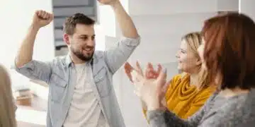 Голям късмет очаква 3 зодии през тази седмица – ще им завидят! 10