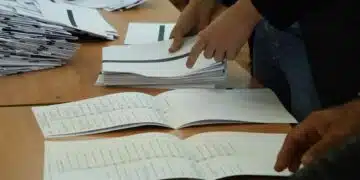Измамите на изборите доведоха и до арести – председател на СИК си позволил да надпише гласове за своя брат 14
