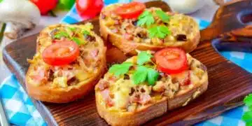 Изчезват за минути: невероятно вкусни сандвичи с яйца и пържен лук 2