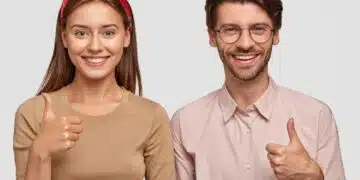 Ако човек Ви дава тези 3 сигнала, има интерес към Вас 12