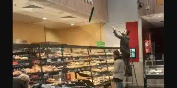 Вълна от възмущение в мрежата предизвика СНИМКА направена в известна верига хипермаркети! 2