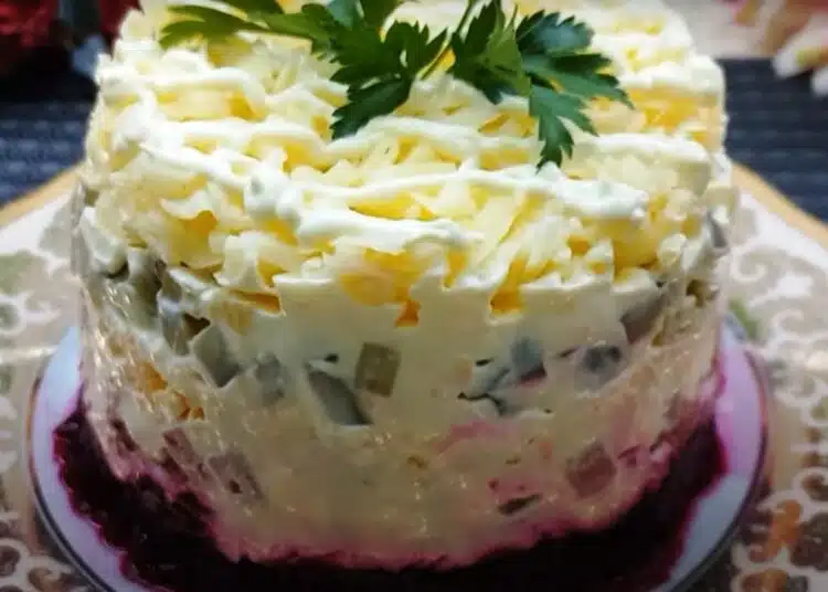 Забравената салата "Ситият Пан", която е по-евтина, но много по-вкусна от руската салата 1